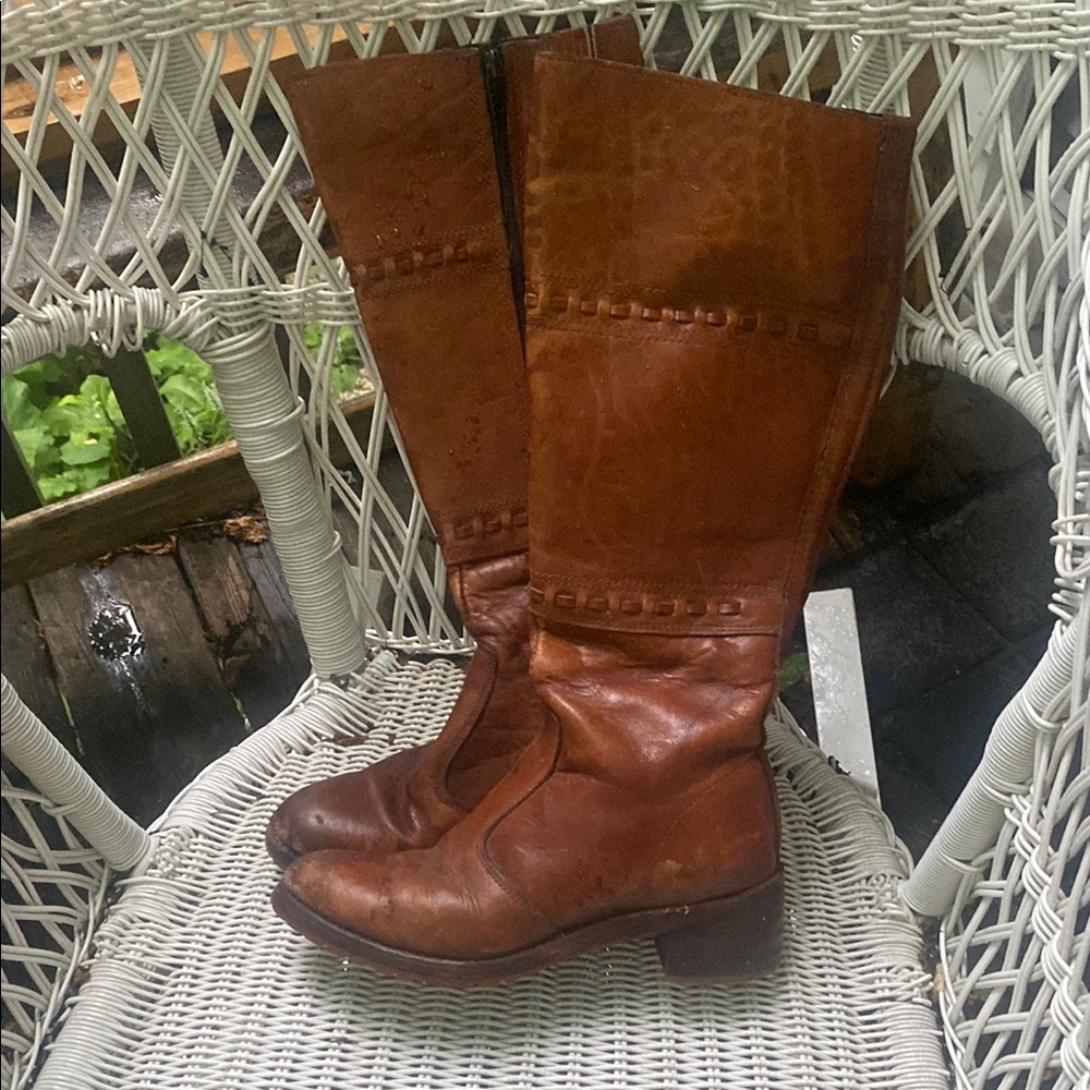 Vibram Brown Heeled Boots Timeless Equestrian Style